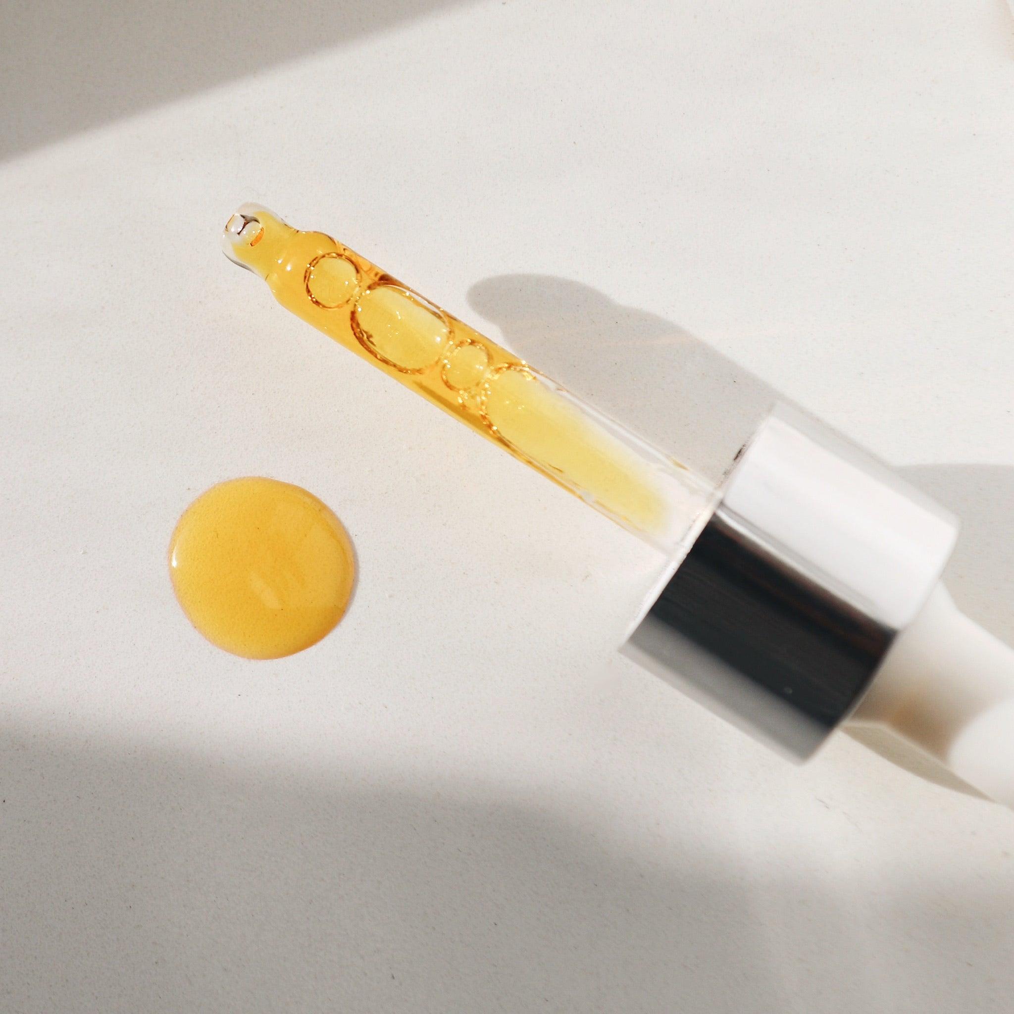 Brightening Berry Vitamin C Facial Oil - Asian Skincare Toronto