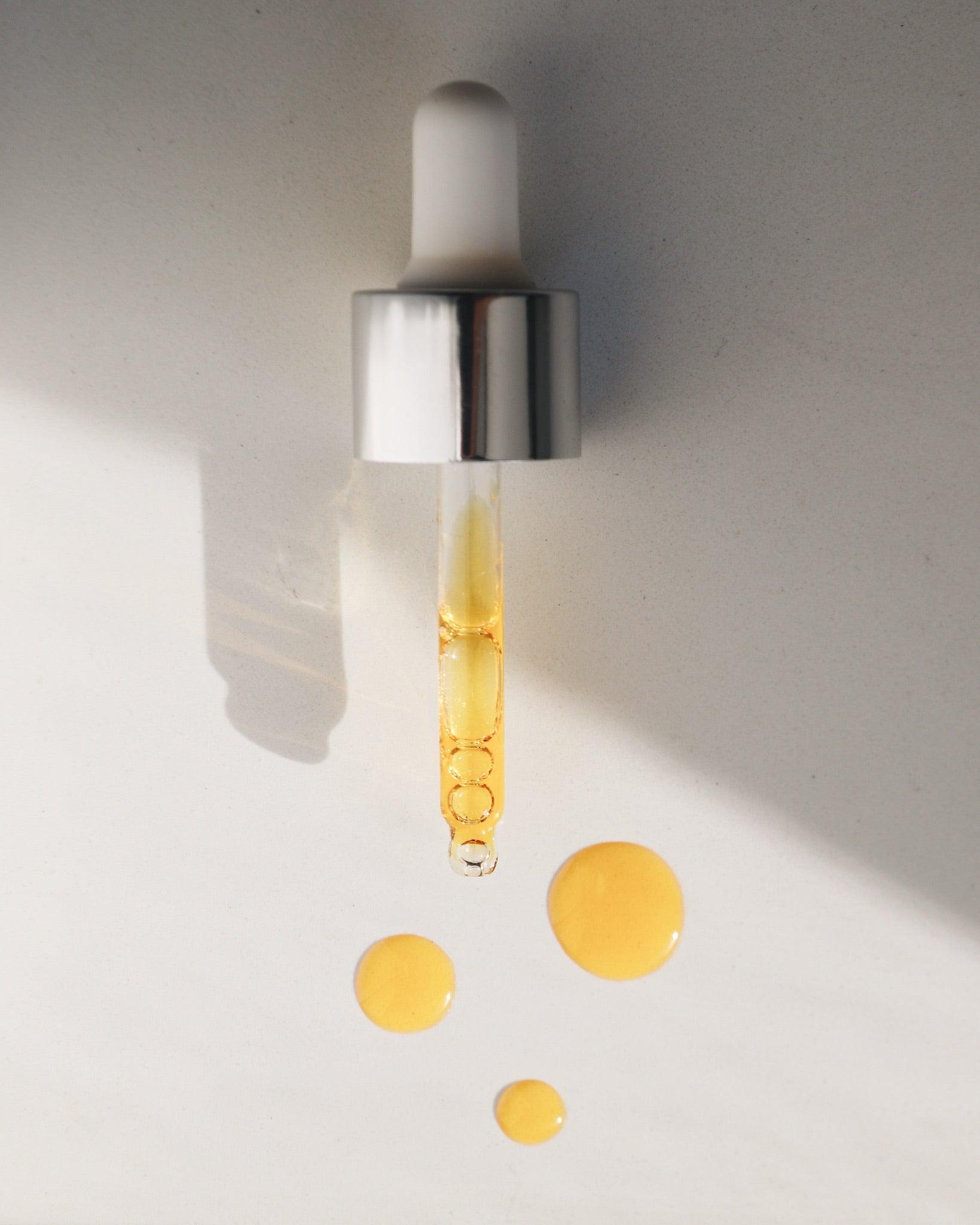 Brightening Berry Vitamin C Facial Oil - Asian Skincare Toronto