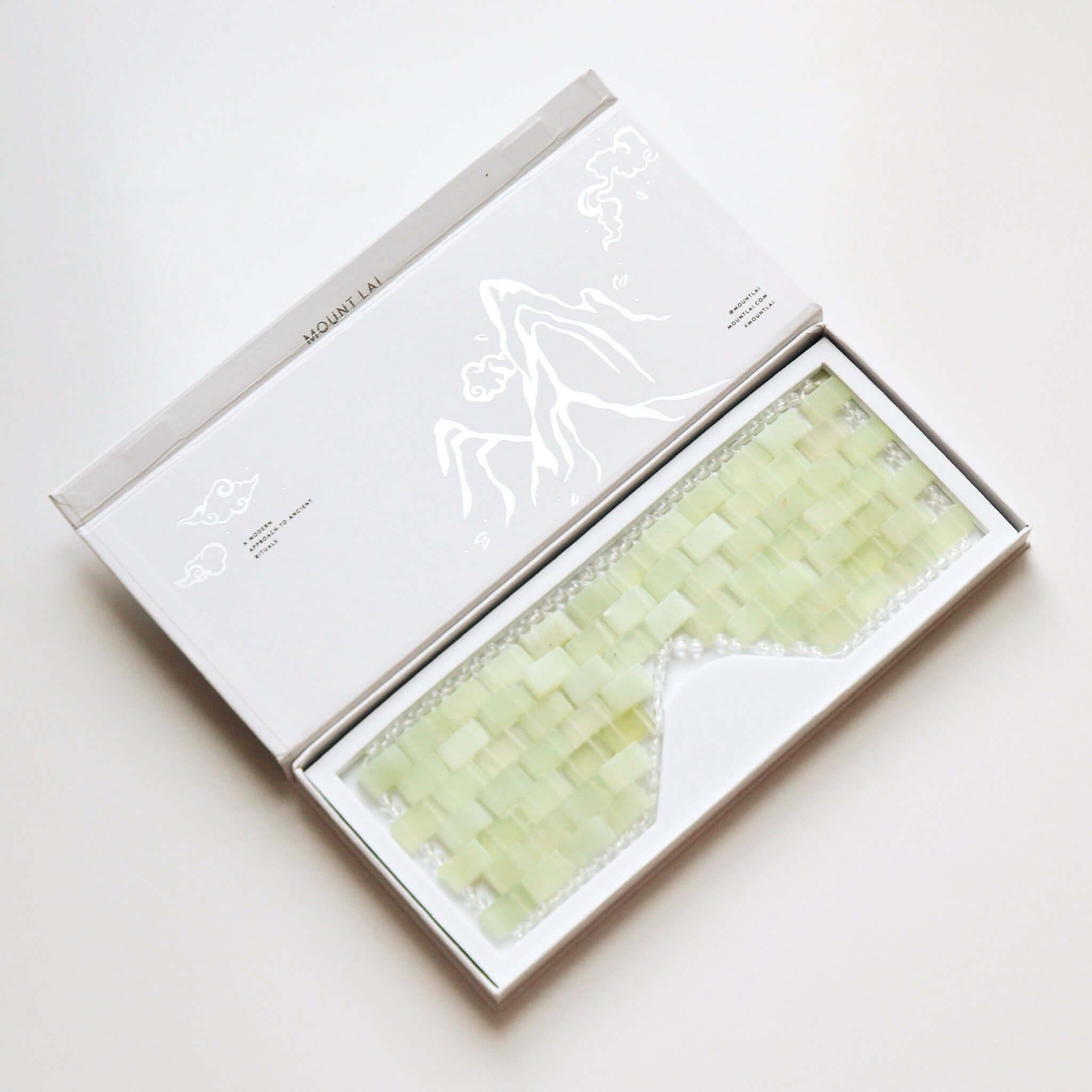 The Weighted Jade Eye Mask - Asian Skincare Toronto